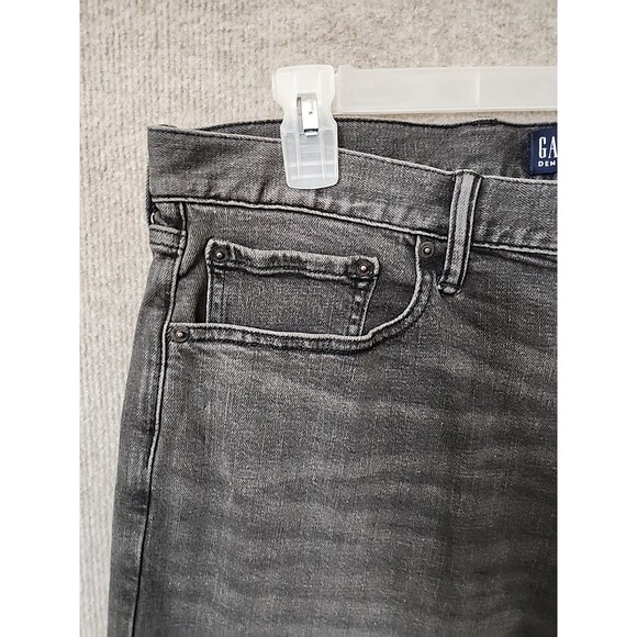 Gap Jeans Mens 38x32 Gray Wash Straight Leg Cotton NEW - Picture 2 of 8